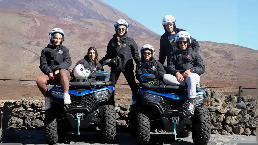 Paseo con amigos en el Teide en Quad